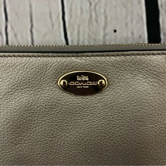 ✅SOLD✅ Vintage Y2K Coach Lyla Double Gusset Leather Crossbody Bag - Picture 12 of 17